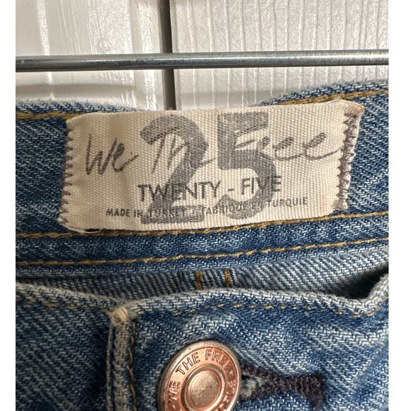 We the Free People Maggie‎ Mid Rise Distressed Jeans 25 - Picture 3 of 6